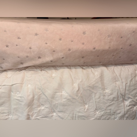 Pottery Barn Emily & Merritt Blush Crib Skirt & Sheet Set - Picture 2 of 10